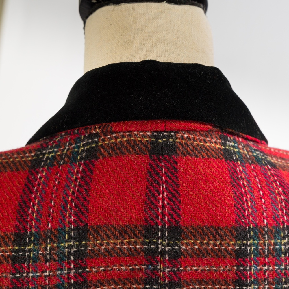 Vintage wool tartan plaid blazer with black velvet trim & buttons M - Picture 8 of 16